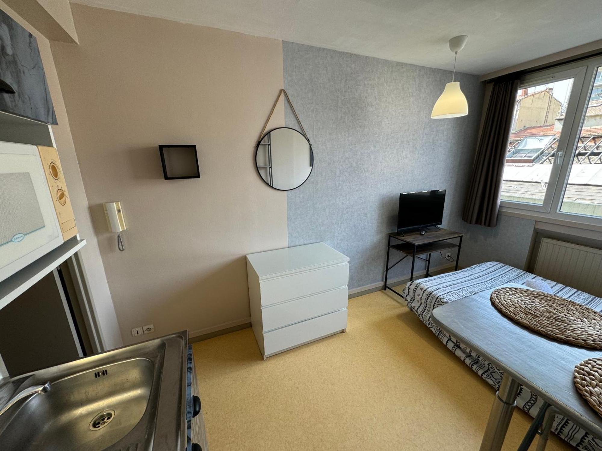 Appartement Au Centre De Valence Studio 5 エクステリア 写真
